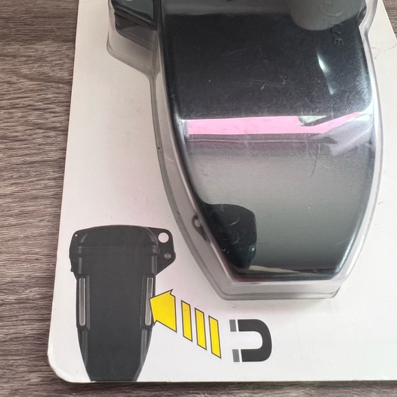 New Magnetic Key Box Nite Ize HIdeOut XL Waterproof Storage Protection Keys Cars - Picture 5 of 5